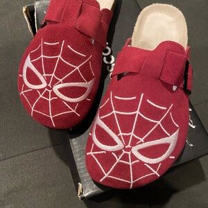 Red Spider-Man clogs men’s 7 #SpiderMan